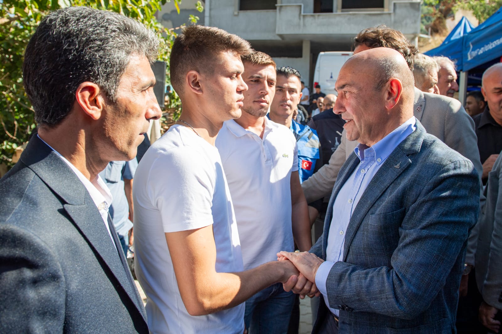 Başkan Soyer şehit Ünal Sipahi’nin mevlidine katıldı