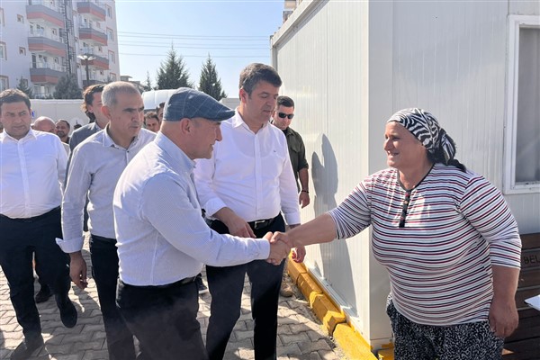 Başkan Soyer, deprem bölgesi Adıyaman’da