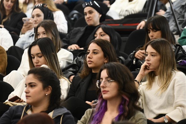 Mimarlık fakültesi öğrencileri Başkent’in kültür mirasına yönelik çalışmaları dinledi