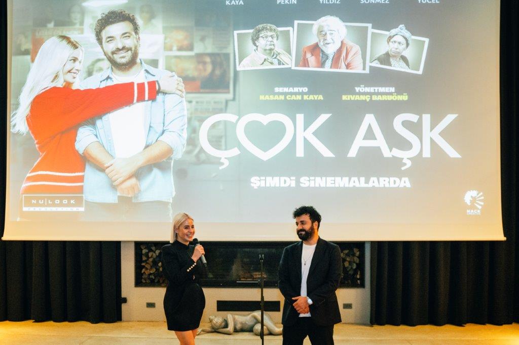 ‘Çok Aşk’tan İzmir’e özel gösterim