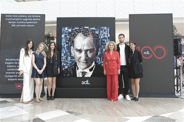 Atatürk portresi 12 Ekim’e kadar Vadistanbul’da sergilenecek