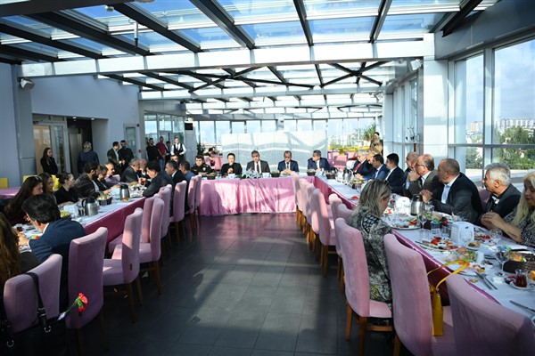 Tuzla’da 19 Ekim Muhtarlar Günü çeşitli etkinliklerle kutlandı