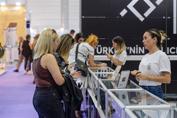 “Güzellik Fuarı” Fuar İzmir’de kapılarını açtı