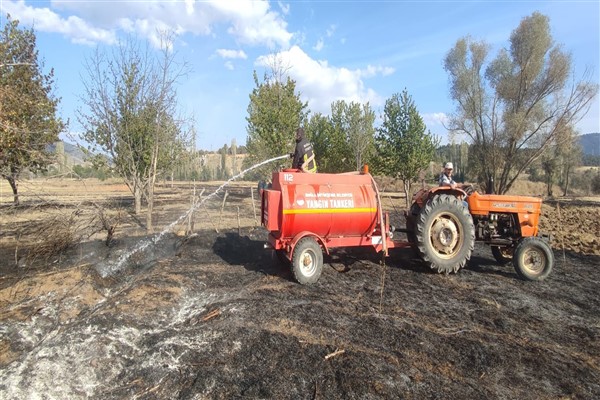 Muğla Büyükşehir yangına ilk müdahale tankerleri görevde