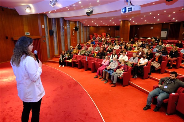 Büyükşehirden “Meme Kanseri Bilinçlendirme ve Farkındalık Ayı” etkinliği