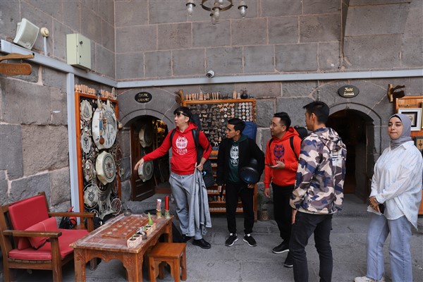 Kayseri Büyükşehir Belediyesi Er Turan Grubu’nu ağırladı