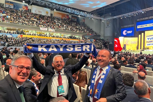 Başkan Büyükkılıç, AK Parti 4’üncü Olağanüstü Büyük Kongresi’ne katıldı