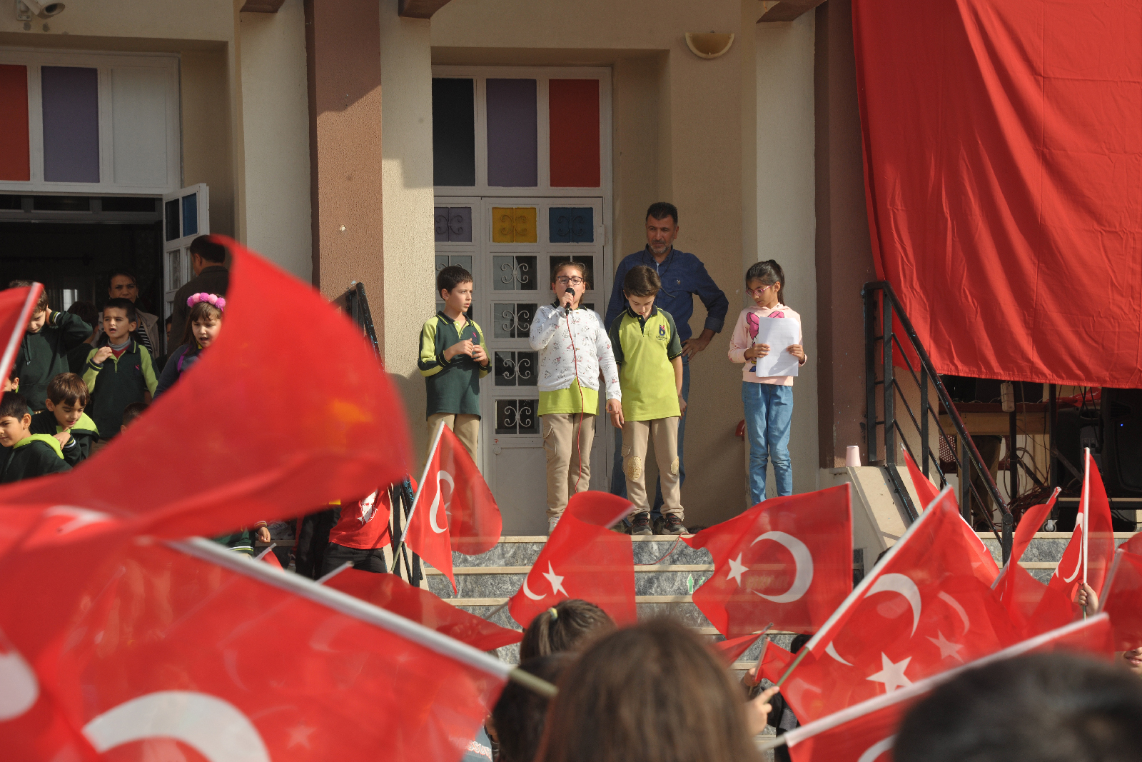 Malatya Büyükşehir Belediyesi, Cumhuriyetin 100. yılında 10 bin bayrak dağıttı