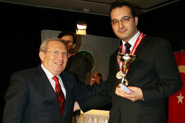 İnterstenoTürk, Cumhuriyetin 100. yılını F klavye seferberliğiyle kutlamaya davet ediyor