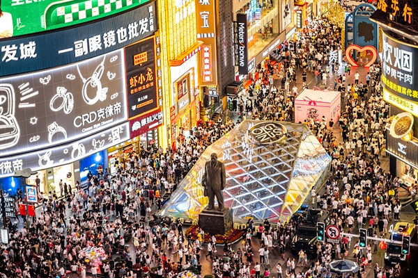 Çin’in “ekonomik çöküşü” Batı’nın halkı kandırma yalanıdır