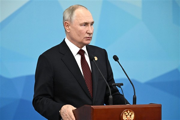 Putin: “Ukrayna’dan silah sevkiyatları olduğundan şüpheliyim”