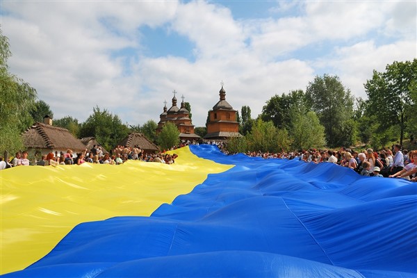 Zelenski: “Pek çok zorluk var ama gücümüz hepsine verdiğimiz yanıttır”