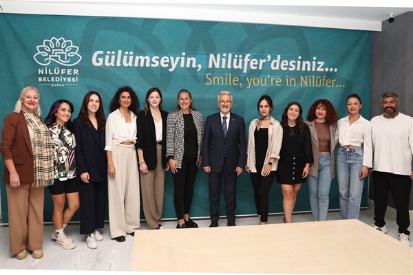 Başkan Erdem’den yoga eğitmenlerine teşekkür