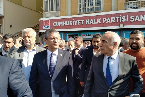 CHP’li Özel: “Örgütün yalnız bırakılmadığı bir sürece ihtiyaç var”