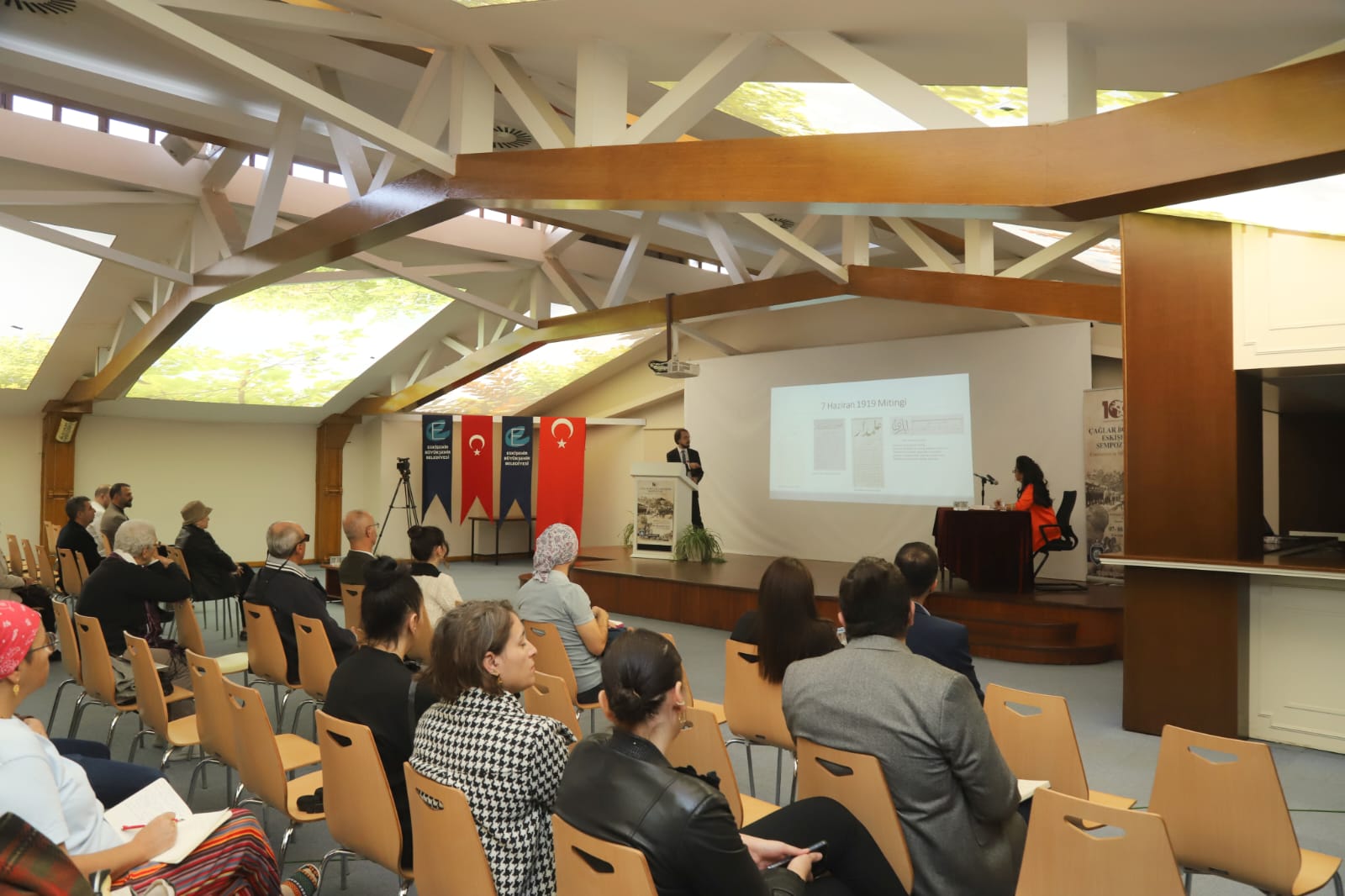 “Bir Kent Sevdalısı Yılmaz Büyükerşen” oturumu tamamlandı