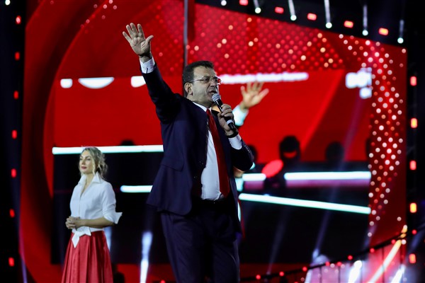 İmamoğlu: “Atatürk’ün yolunda kararlılıkla yürüyeceğiz”