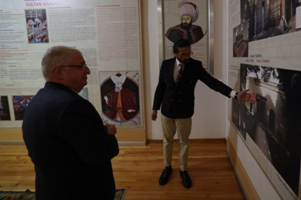 Bakan Güler,  İran Genelkurmay Başkanı Bakıri ile görüştü