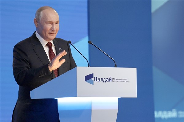 Putin: “Kuşak ve Yol İnisiyatifi büyük gelişme potansiyeline sahip”