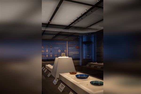 Famen Tapınağı’nda keşfedilen Doğu Roma’ya ve İslamiyet’e ait sırlı cam parçalar