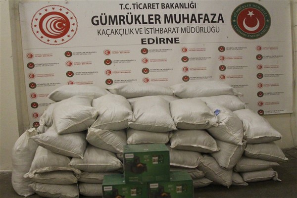 Kapıkule Gümrük Kapısı’nda 887 kilogram damiana çay ele geçirildi