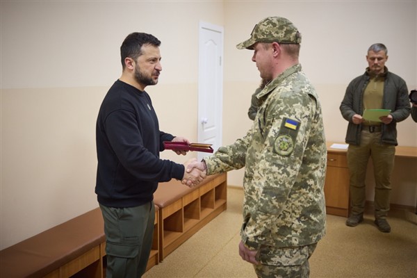 Zelenski, Ukrayna’nın güneyi ziyaret etti