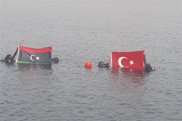Cumhuriyetin 100’üncü yıl dönümü dolayısıyla Libya’da dalış yapıldı