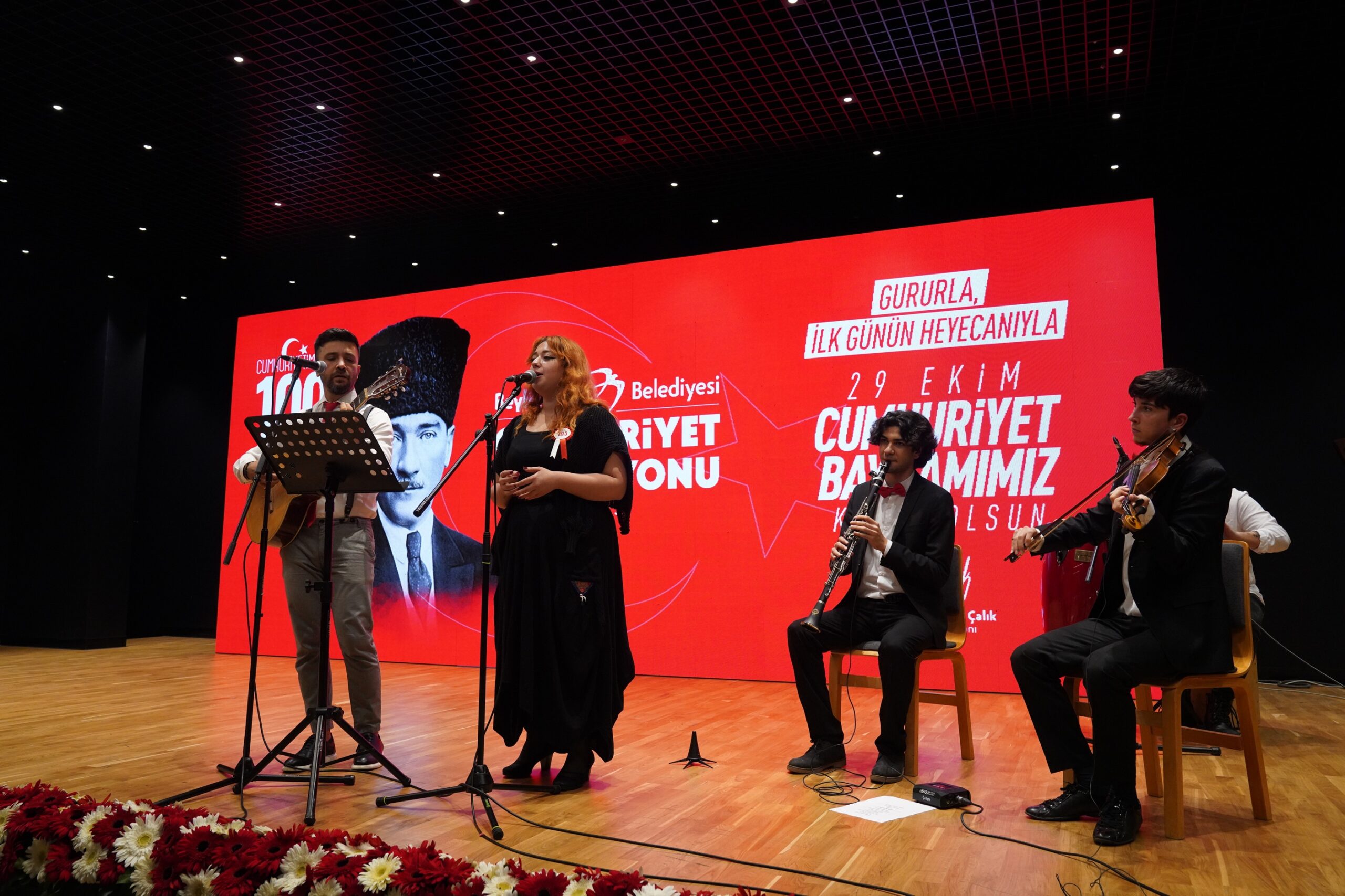 Beylikdüzü’nde Cumhuriyet resepsiyonu düzenlendi