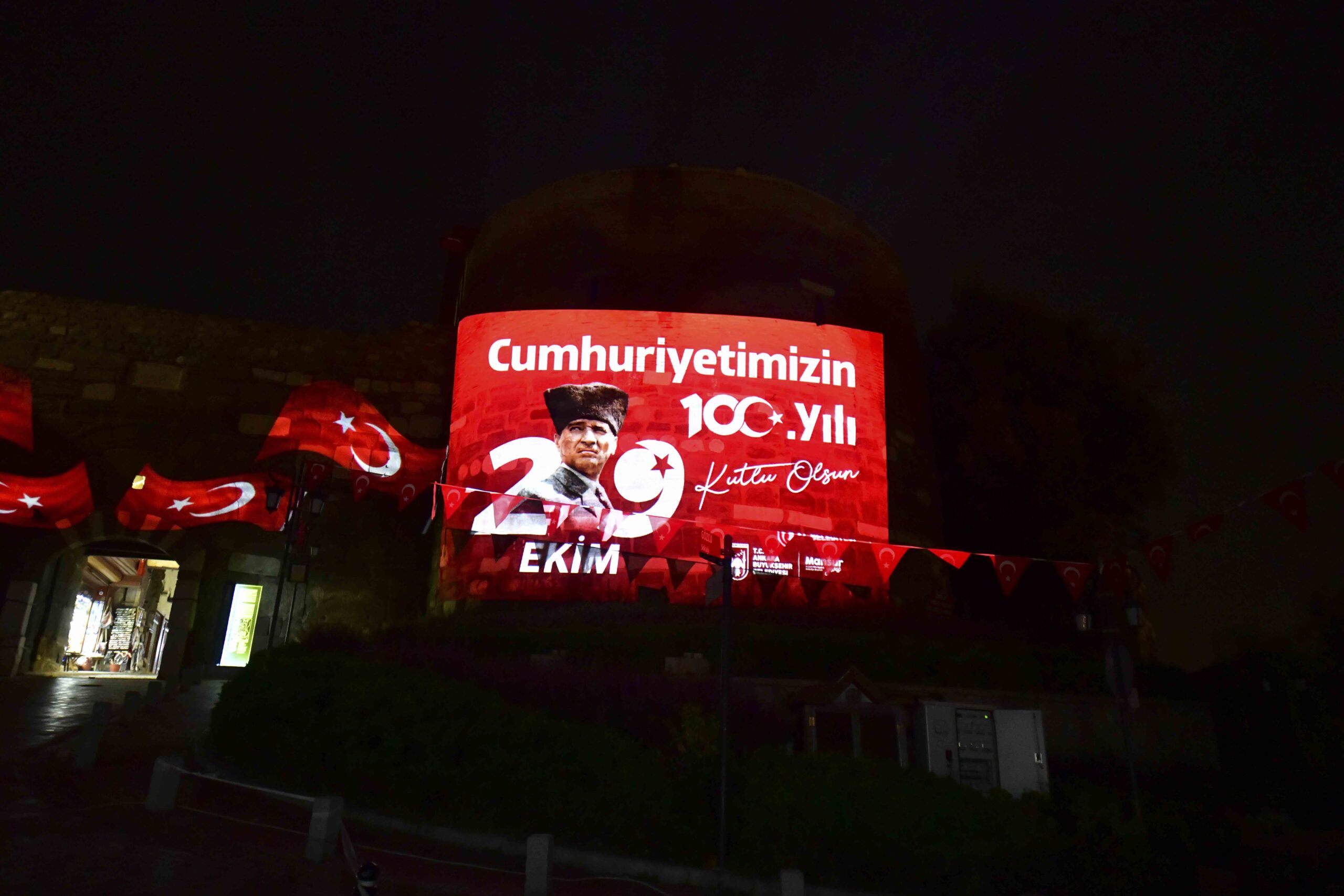Cumhuriyetin 100. yılında Başkentliler tek yürek oldu