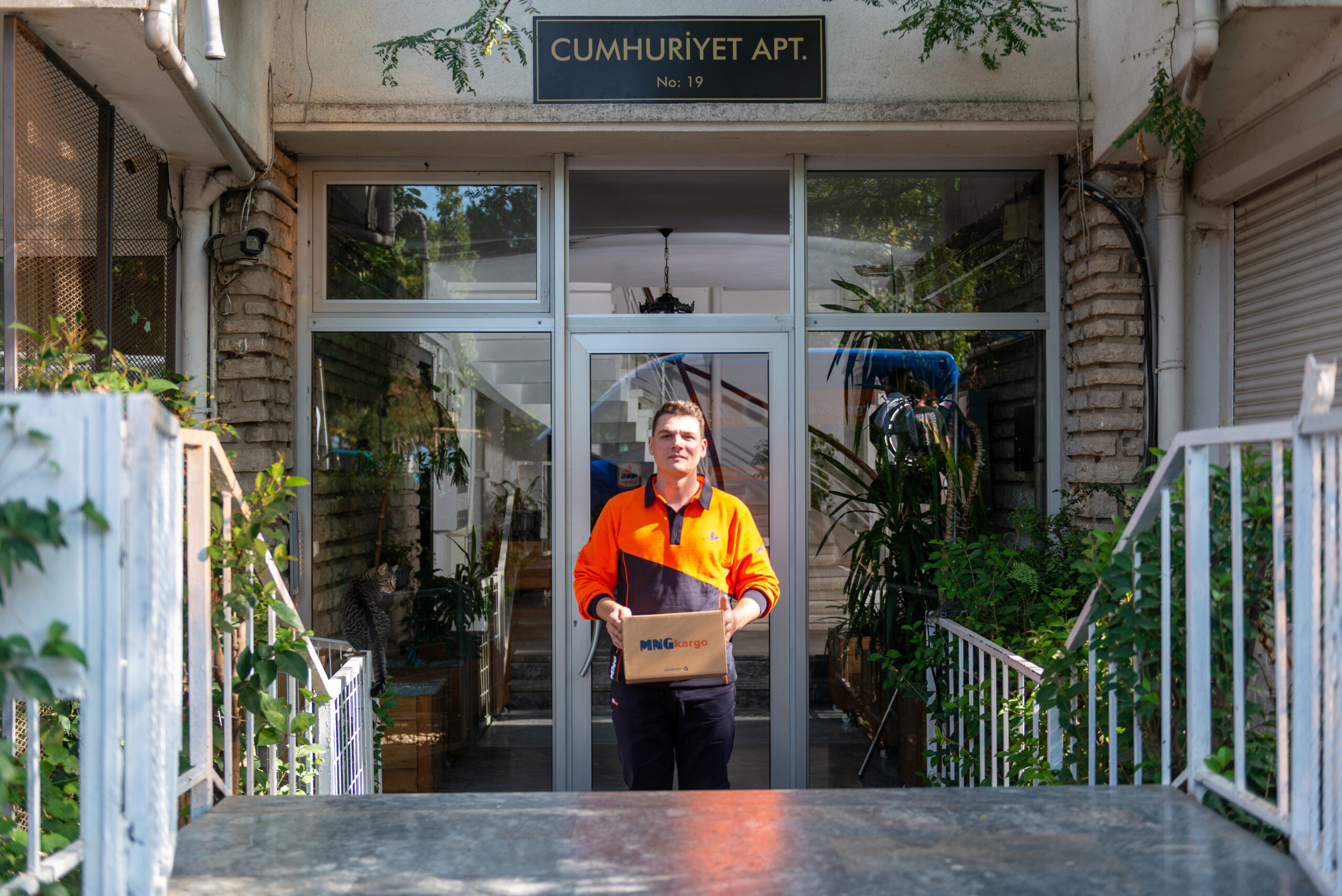 MNG Kargo’dan 29 Ekim’e özel reklam filmi;   Dört Bir Yanımız Cumhuriyet!