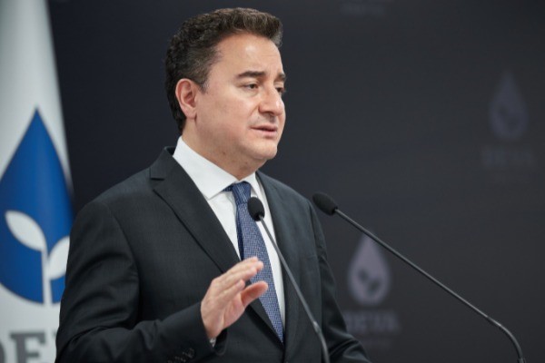 Babacan: “Geçim derdi, kiralar halkımıza nefes aldırmıyor”