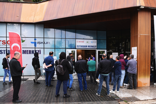 Osmangazi’de istihdam buluşmaları devam ediyor