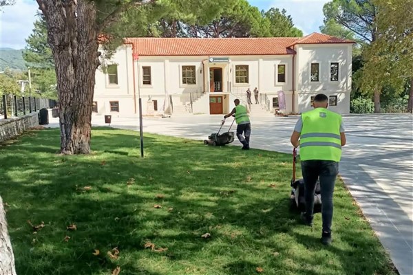 Büyükşehir bakım çalışmalarını sürdüyor