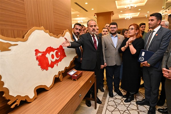 Büyükşehir meclisi, imzalarıyla tarihe not düştü