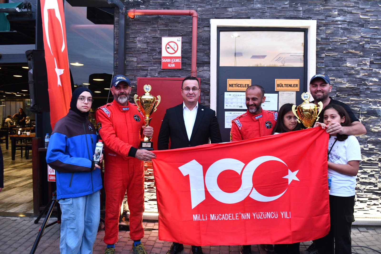 Mustafakemalpaşa’da tarihi Cumhuriyet coşkusu