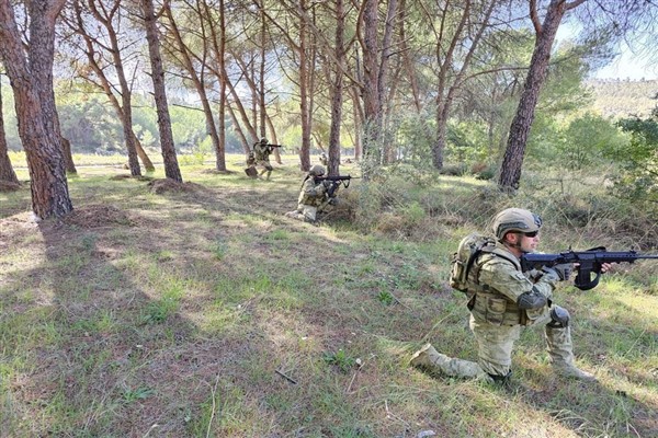Amfibi Deniz Piyade Kolu Eğitimleri yapıldı