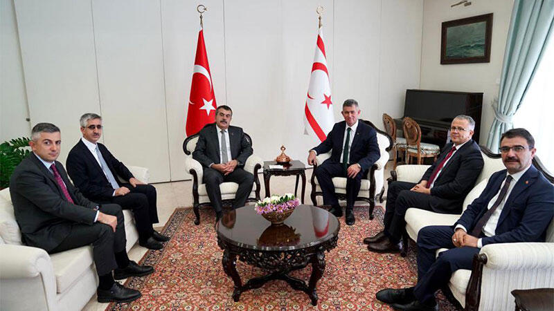 Bakan Tekin, KKTC’de