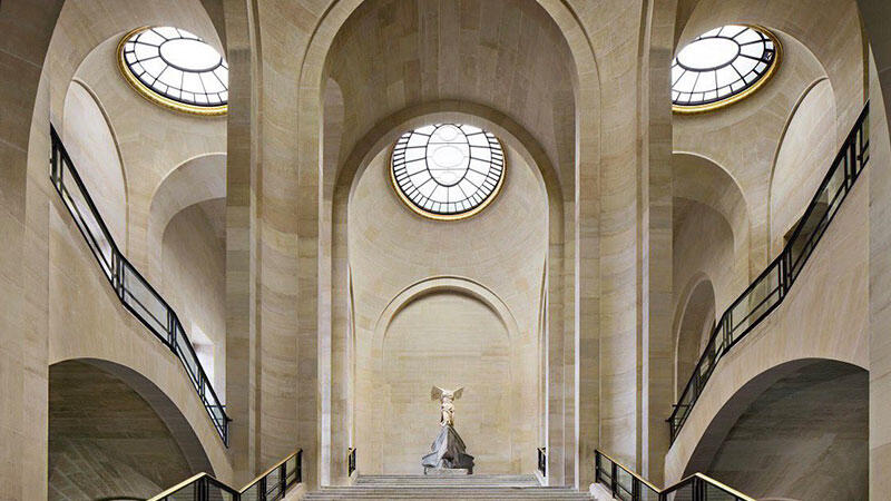 Paris’teki Louvre Müzesi, güvenlik sebebiyle kapatıldı