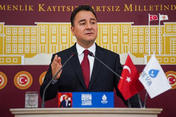 Babacan: “Türkiye İsrail’in peşinden koştu”