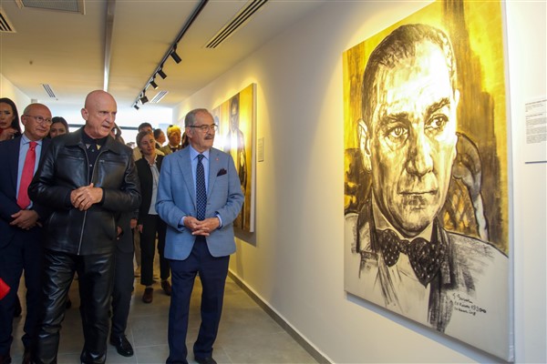 <eskişehir'de “Atatürk: İz Bırakan İlkler” sergisi açıldı