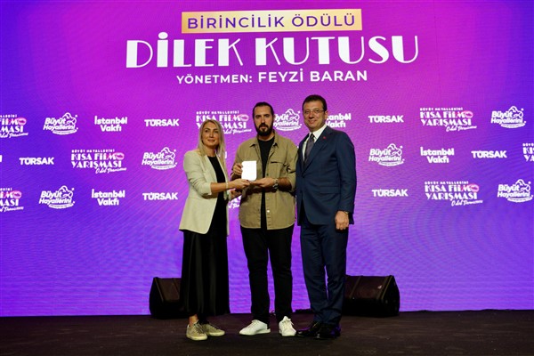 İmamoğlu: “12 genç kadının maharetli yolculuğu toplumuzu morallendirdi”