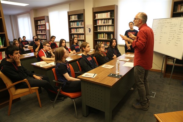 Kütüphane Günleri’nde ‘Cumhuriyetin Düşünsel ve Siyasal Yaşamı’ konuşuldu