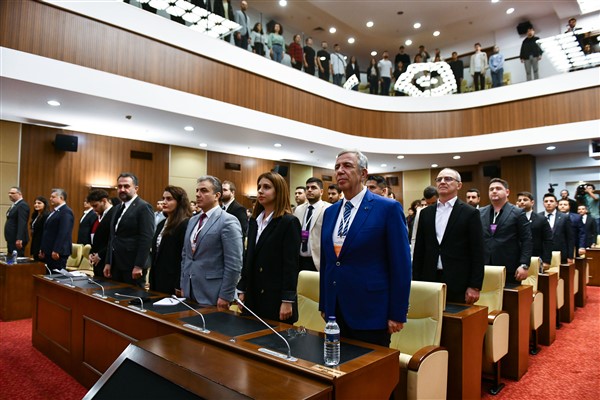 Cumhuriyetin 100. yılında 100 genç lider Başkentte buluştu