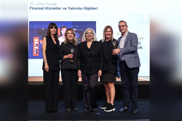 Fintech Girişimi Piapiri’ye  birinci yaşında Altın Pusula ödülü