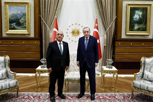 Cumhurbaşkanı Erdoğan, DSP Genel Başkanı Aksakal’ı kabul etti