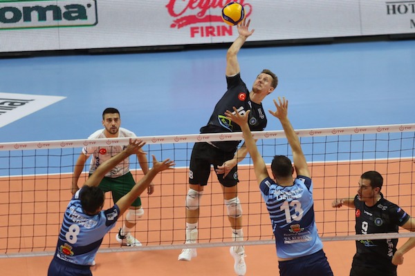 Bursa’nın Efeleri finalde