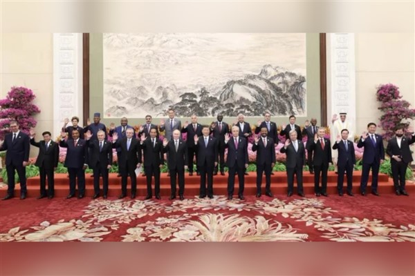 Bir tarafta savaş ve diğer tarafta kalkınma