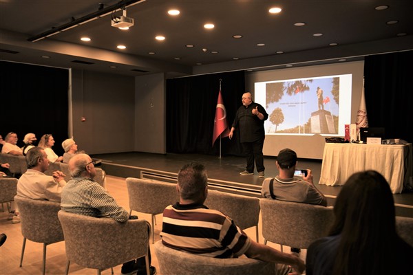 Bornova’da 100. yıl etkinlikleri sürüyor