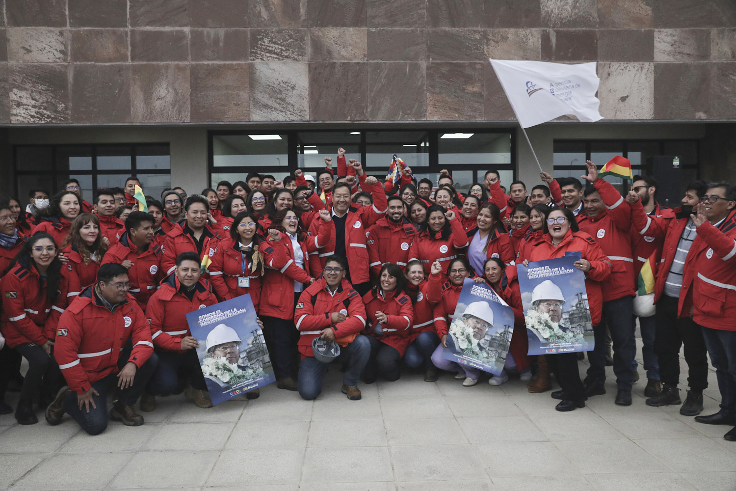Bolivya’da Çok Amaçlı Işınlama Merkezi ve Araştırma Reaktörü Gemisi için tören yapıldı