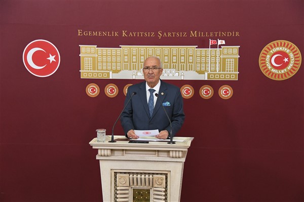 Kocamaz: “Mutlu azınlık dışında herkes kan ağlıyor”