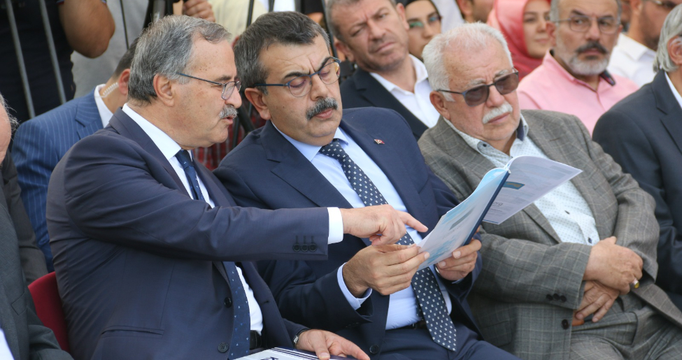 KÜTÜKCÜ, OSB’LERİN MESLEKİ VE TEKNİK EĞİTİMLE İLGİLİ TALEPLERİNİ BAKAN TEKİN’E İLETTİ